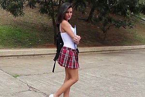 xax tude 18